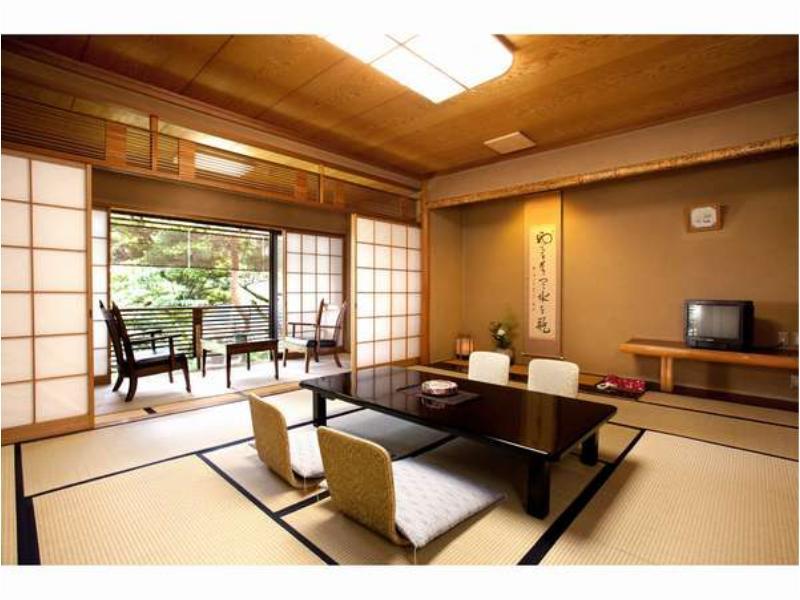 Atami Onsen Yamaki Ryokan מראה חיצוני תמונה